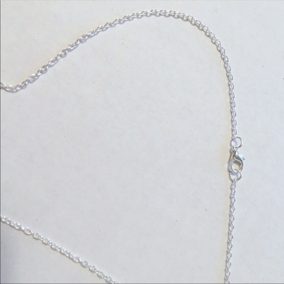 Essential Oil Heart Diffuser Necklace - Picture 3 of 5